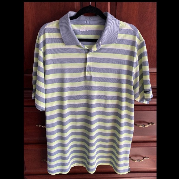 Men’s nike golf shirt - Picture 4 of 4